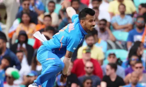 टीम इंडिया में नहीं मिली जगह, अब विदेश में खेलेंगे युजवेंद्र चहल टीम इंडिया में नहीं मिली जगह, अब विदेश में खेलेंगे युजवेंद्र चहल