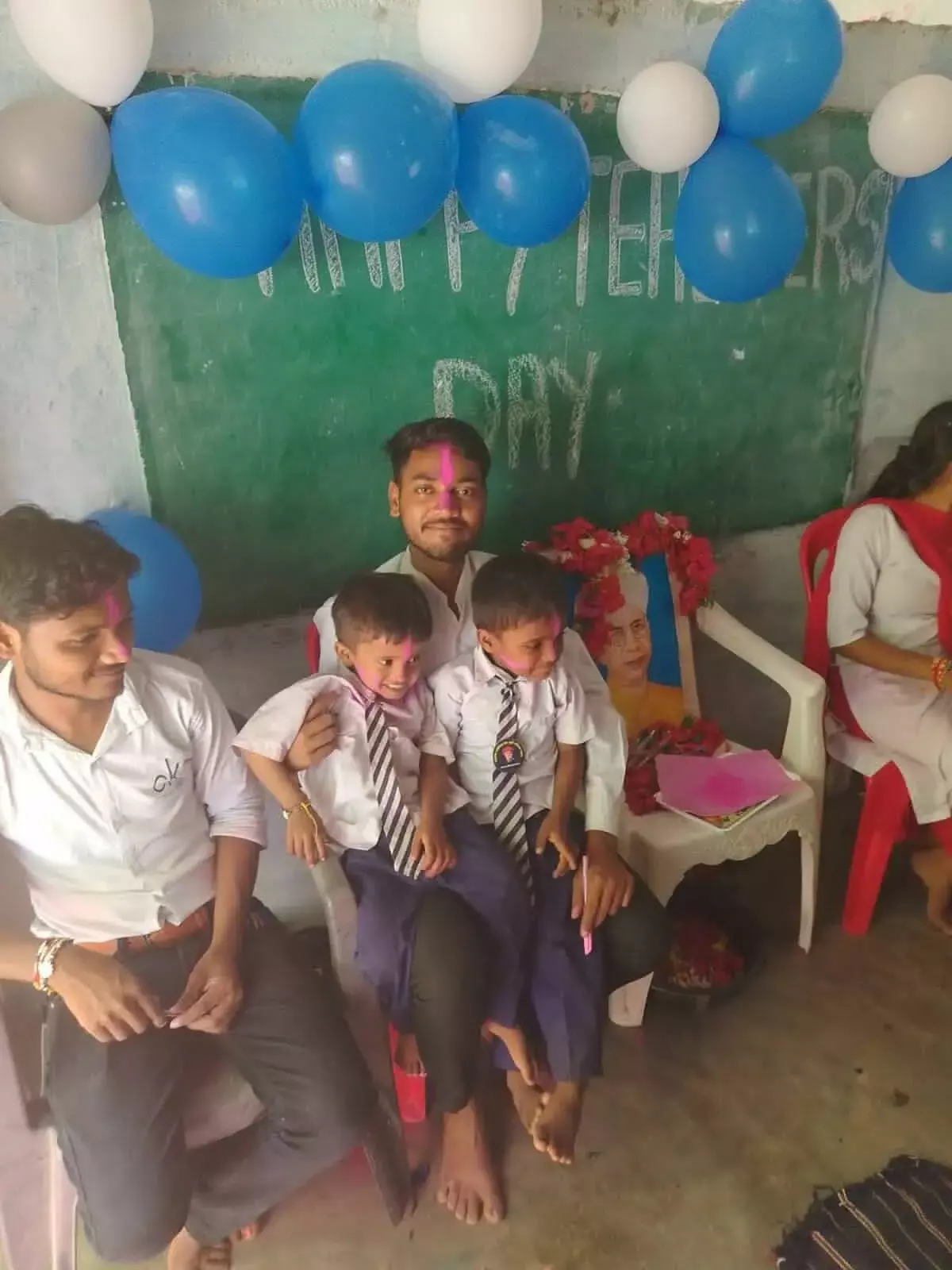 तारा के विद्यालय में मनाया गया शिक्षक दिवस