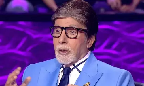 आर्टिफिशियल इंटेलिजेंस से डरे बिग बी, बताया - किसी दिन मैं बेरोजगार हो जाऊंगा... आर्टिफिशियल इंटेलिजेंस से डरे बिग बी, बताया - किसी दिन मैं बेरोजगार हो जाऊंगा...