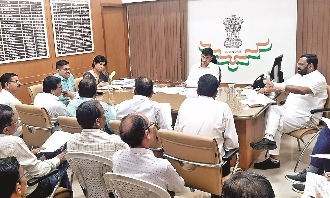 1 तारीख को हो शिक्षकों कोे वेतन का भुगतान 1 तारीख को हो शिक्षकों कोे वेतन का भुगतान