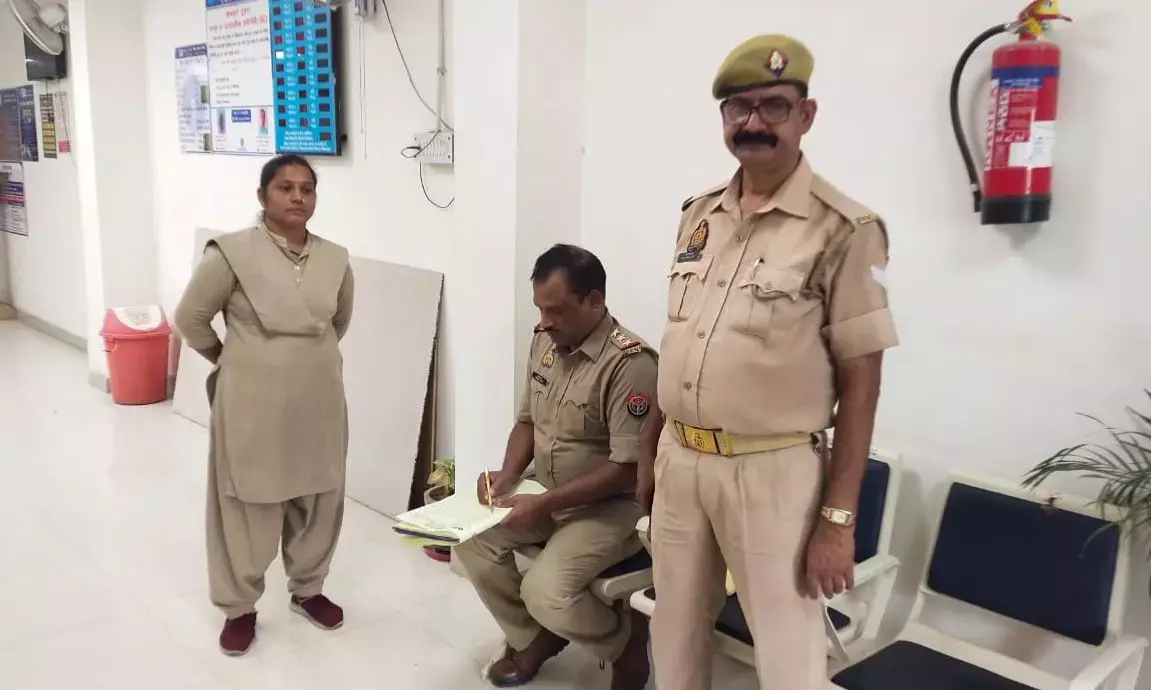बैंकों तथा उसके आसपास पुलिस द्वारा चलाया गया सघन चेकिंग अभियान, संदिग्ध व्यक्ति, वस्तु एवं वाहनों की भी की गई सघन चेकिंग