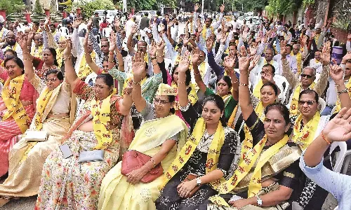 ओबीसी में मराठा आरक्षण बर्दाश्त नहीं ओबीसी में मराठा आरक्षण बर्दाश्त नहीं
