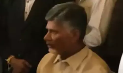 नायडू की हाउस कस्टडी याचिका पर आदेश मंगलवार को नायडू की हाउस कस्टडी याचिका पर आदेश मंगलवार को