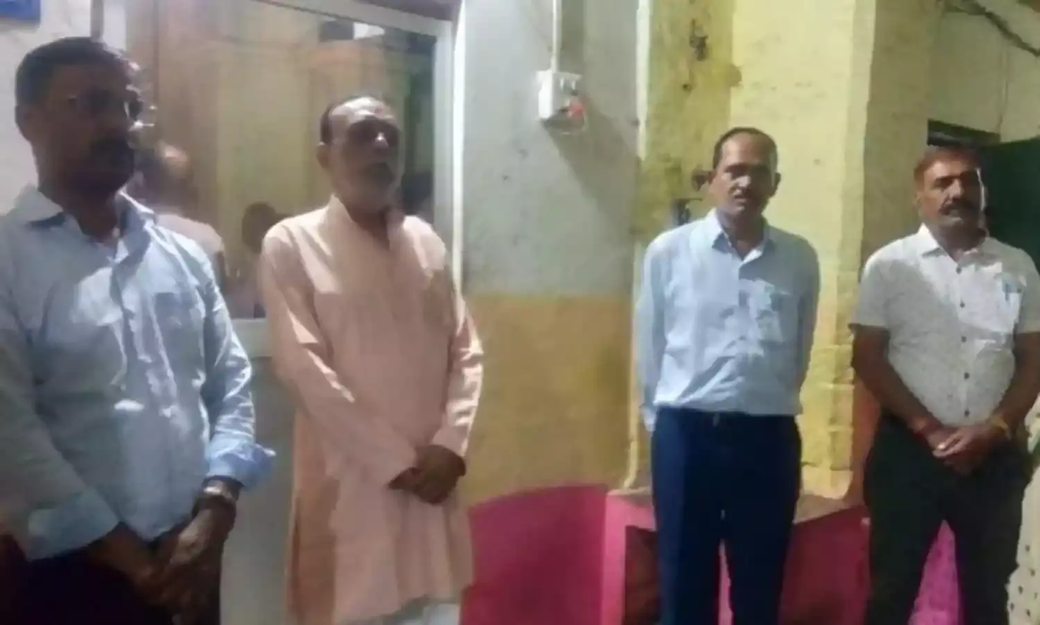 सफाई दरोगा सुरेश नामदेव को दी गई श्रृद्धांजलि