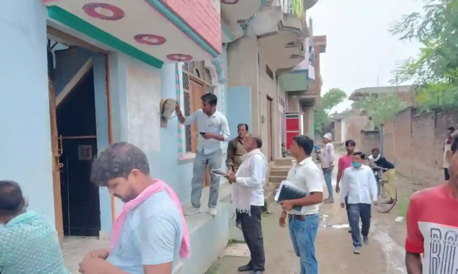 राजस्व वसूली के लिए नगर में विद्युत विभाग द्वारा की गई चेकिंग, 15 उपभोक्ताओं के कनेक्शन काटे गए और साढ़े तीन लाख रुपए की हुई वसूली