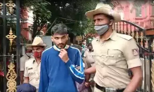 एसआईटी ने बेंगलुरु में आरोपियों के आवासों पर की छापेमारी