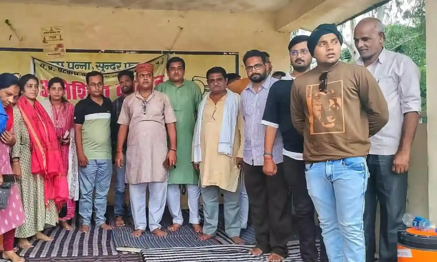 आजाद अध्यापक शिक्षक संघ किया पटवारियों की मांगों का समर्थन