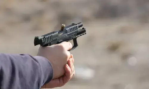 दतिया में दो समूहों के बीच गोलीबारी में 4 की मौत