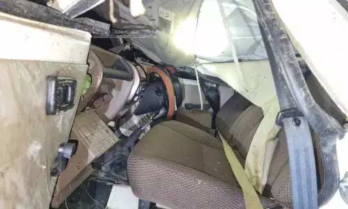 हिंडोलाखाल-नीरगड्डू मोटर मार्ग पर बोलेरो खाई में गिरी, 2 की मौत