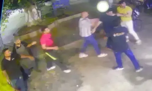 खाने के 650 मांगे तो दबंगों ने कर दी रेस्टोरेंट कर्मियो की पिटाई, घटना सीसीटीवी में कैद