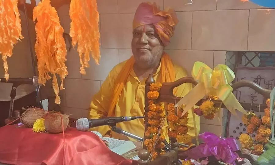 कोई भी इंसान जन्म से नहीं अपने कर्मों से महान बनता है: पंडित अरुण कुमार गंगेले कोई भी इंसान जन्म से नहीं अपने कर्मों से महान बनता है: पंडित अरुण कुमार गंगेले