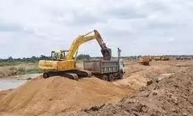 रेत घोटाला : डमी नाम से खरीदे गए चक नलेश्वर के दो घाट रेत घोटाला : डमी नाम से खरीदे गए चक नलेश्वर के दो घाट