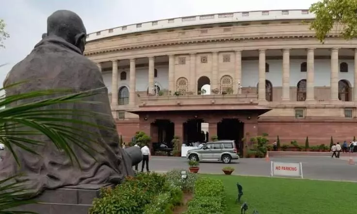 केंद्र सरकार ने जारी किया विशेष सत्र का प्लान, ये चार विधेयक पेश किए जाएंगे, चुनाव आयुक्त की नियुक्ति से जुड़े बिल भी हैं शामिल केंद्र सरकार ने जारी किया विशेष सत्र का प्लान, ये चार विधेयक पेश किए जाएंगे, चुनाव आयुक्त की नियुक्ति से जुड़े बिल भी हैं शामिल