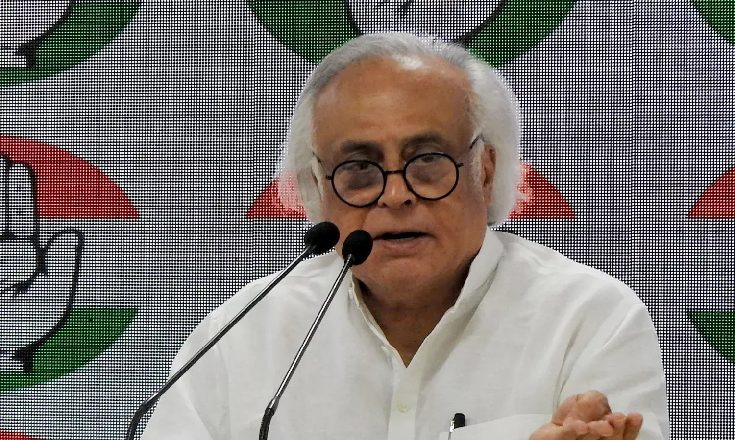 कांग्रेस ने एक बार फिर असम के सीएम पर कसा तंज, पूछा- वे झूठ बोल रहे या वाणिज्‍य मंत्री
