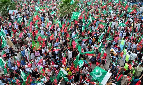 पाकिस्तान एटीसी की पीटीआई नेताओं, कार्यकर्ताओं को भगोड़ा घोषित करने की तैयारी