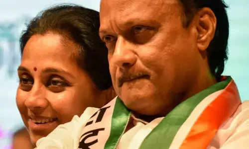 अजित पवार के साथ पुरानी यादों के सवाल पर भावुक हुईं सुप्रिया सुले अजित पवार के साथ पुरानी यादों के सवाल पर भावुक हुईं सुप्रिया सुले