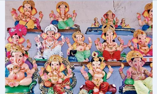 मिट्टी की गणेश प्रतिमा की स्थापना ही सर्वश्रेष्ठ, धार्मिक ग्रंथों में बताई गई है महिमा