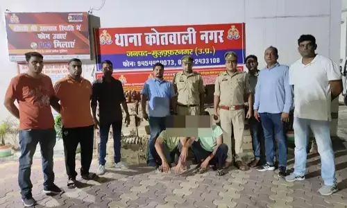 हरियाणा से तस्करी कर बिहार ले जाई जा रही 7 लाख की शराब बरामद, 2 गिरफ्तार हरियाणा से तस्करी कर बिहार ले जाई जा रही 7 लाख की शराब बरामद, 2 गिरफ्तार