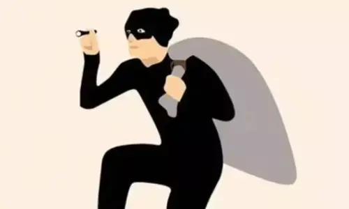 दिल्ली में बंदूक की नोक पर 1 करोड़ रुपये की लूट, एफआईआर दर्ज