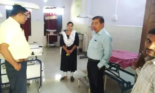 मुख्य चिकित्सा एवं स्वास्थ्य अधिकारी ने किया मिशन इंदधनुष का निरीक्षण