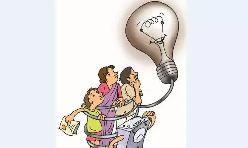 शहर के कई क्षेत्रों में बिजली ट्रिपिंग की समस्या, उपभोक्ता हो रहे परेशान शहर के कई क्षेत्रों में बिजली ट्रिपिंग की समस्या, उपभोक्ता हो रहे परेशान