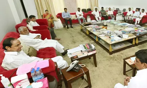 महिला आरक्षण का मुद्दा उठायेगा बीआरएस, विशेष सत्र को बताया स्टंट महिला आरक्षण का मुद्दा उठायेगा बीआरएस, विशेष सत्र को बताया स्टंट