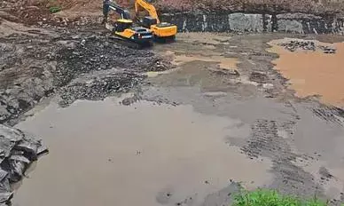 लंबे इंतजार के बाद घोटी-कालीमाटी सड़क निर्माण के लिए मिली निधि लंबे इंतजार के बाद घोटी-कालीमाटी सड़क निर्माण के लिए मिली निधि