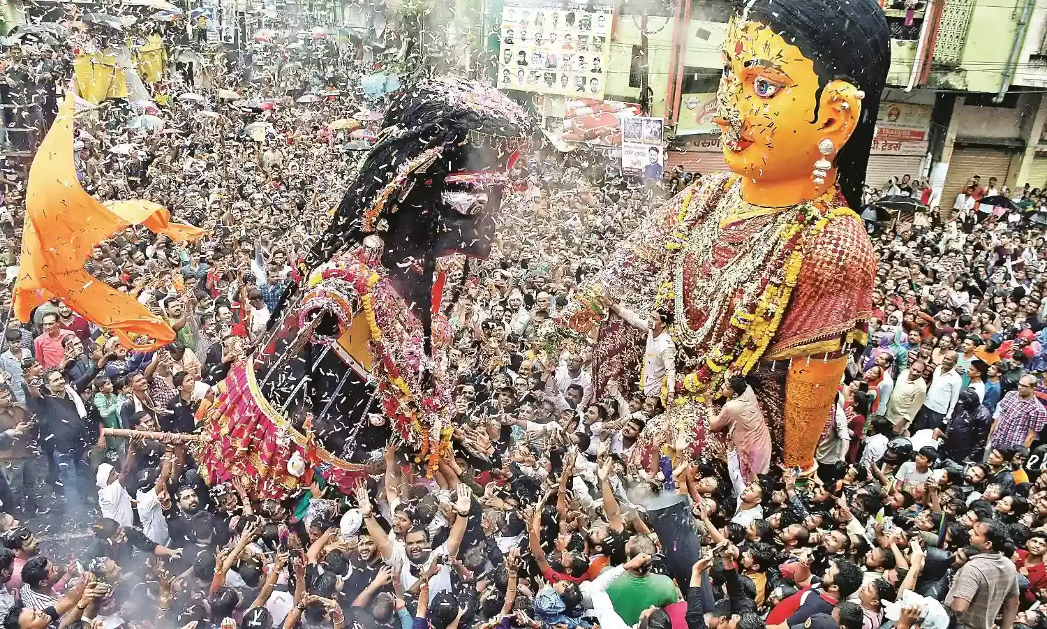 बडग्या रहे आकर्षण का केंद्र, ज्वलंत मुद्दों पर दिया संदेश