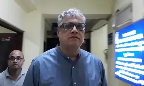 डेरेक ओब्रायन ने ममता की श्रीलंका के राष्ट्रपति से मुलाकात का मजाक उड़ाने के लिए शुभेंदु अधिकारी की निंदा की डेरेक ओब्रायन ने ममता की श्रीलंका के राष्ट्रपति से मुलाकात का मजाक उड़ाने के लिए शुभेंदु अधिकारी की निंदा की