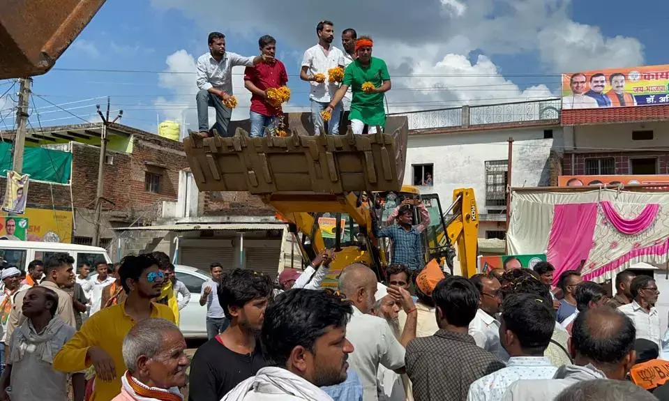 जन आशीर्वाद यात्रा का मोहन्द्रा में हुआ स्वागत
