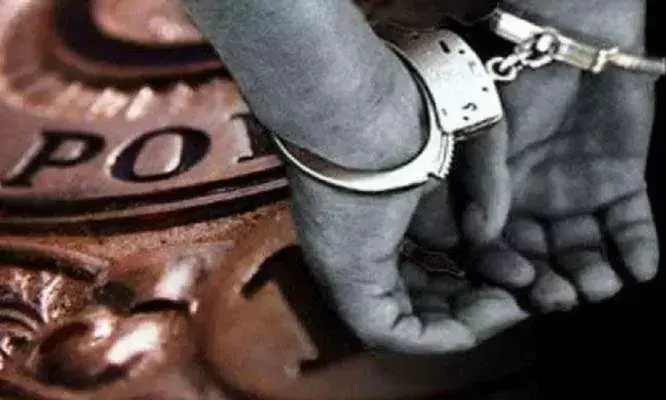 क्राइम ब्रांच के हत्थे चढ़े शातिर 2 लुटेरे, जालना में लूट की दो वारदात को अंजाम देकर हुए थे फरार