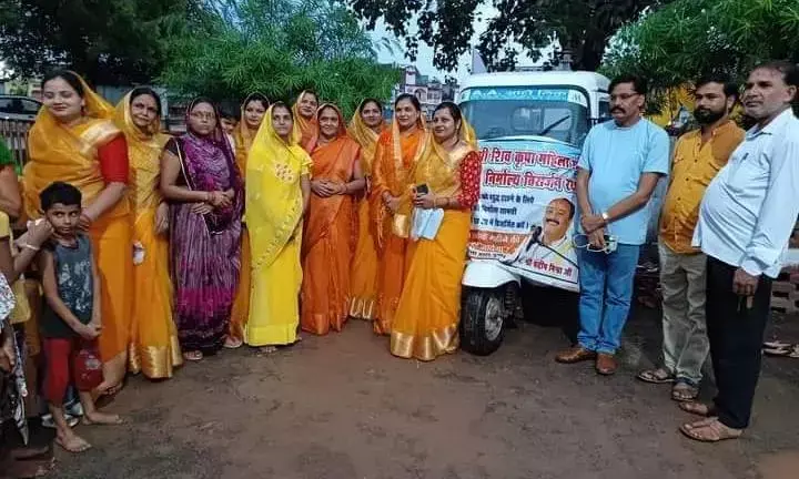 पर्यावरण व जलाशयों को शुद्ध रखने चलाया रथ