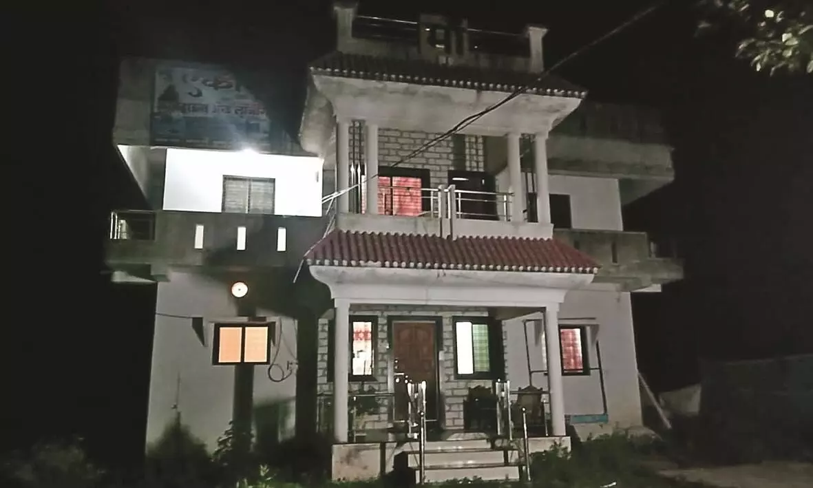 देह व्यापार अड्डे पर मिली युवतियां देह व्यापार अड्डे पर मिली युवतियां