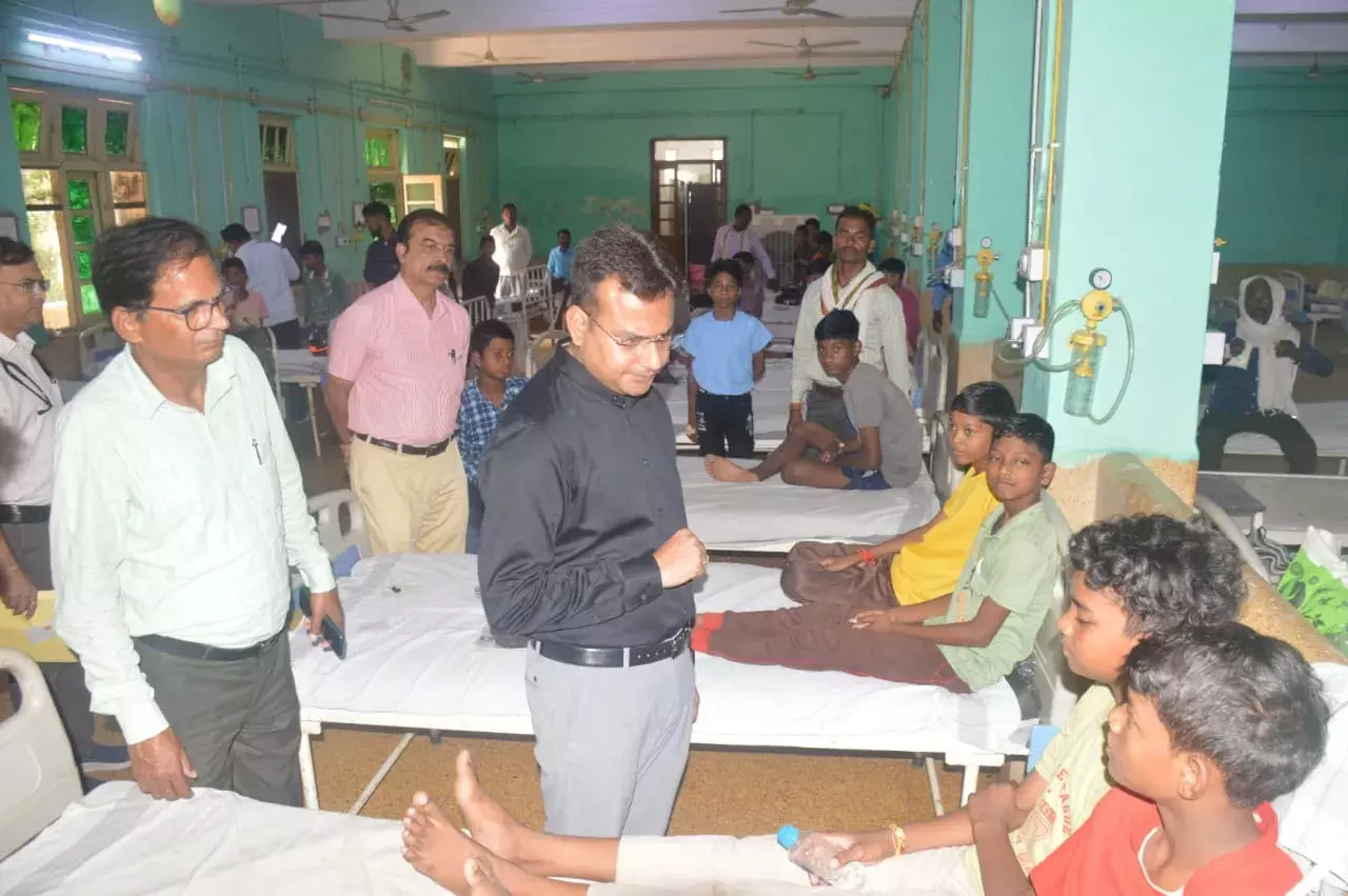 आदिवासी हास्टल में पोहे की जगह दिया जाता था बासा तला चावल