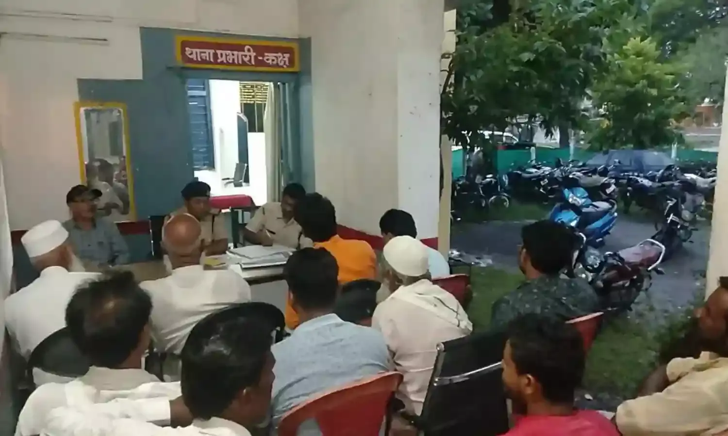 सिमरिया थाना में शांति समिति की बैठक आयोजित