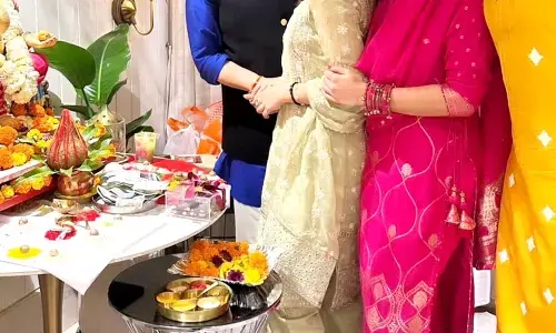 कार्तिक आर्यन के घर गणपति दर्शन के लिए पहुंचीं सारा अली खान कार्तिक आर्यन के घर गणपति दर्शन के लिए पहुंचीं सारा अली खान