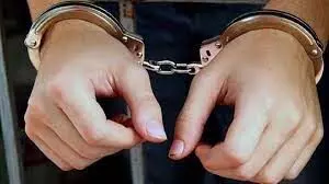 युवती का पीछा करने वाला इंजीनियर गिरफ्तार युवती का पीछा करने वाला इंजीनियर गिरफ्तार