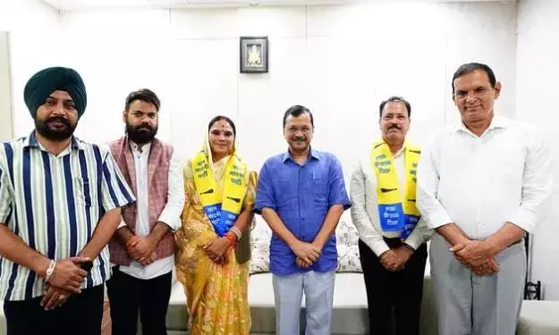 भाजपा छोड़ आप में शामिल हुईं पूर्व विधायक ममता मीणा, कहा- बीजेपी में पुराने कार्यकर्ताओं का सम्मान नहीं
