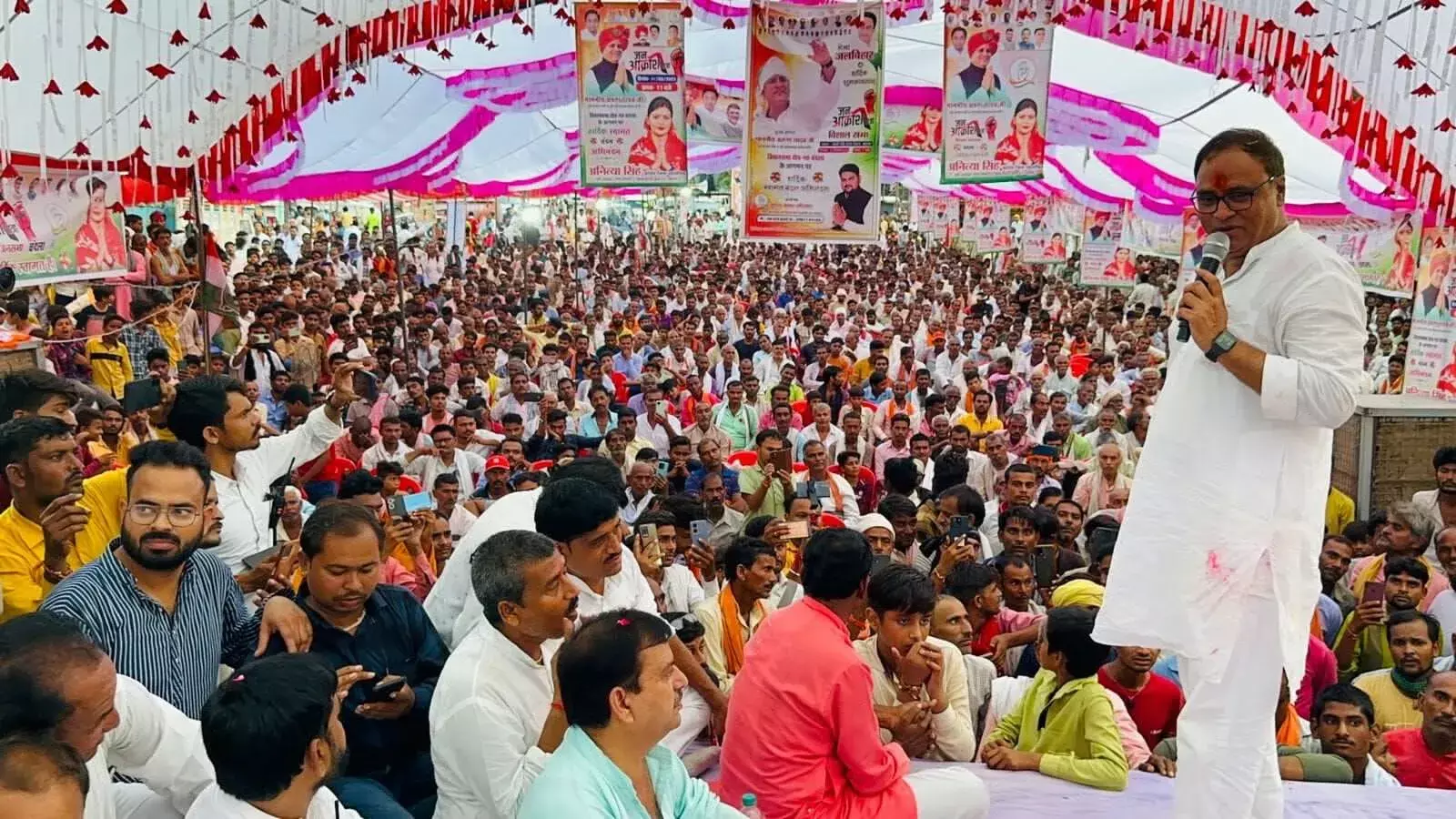 अरुण यादव के साथ कांग्रेस की जन आक्रोश यात्रा का बुंदेलखंड क्षेत्र में आज चौथा दिन