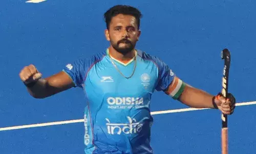 एशियन गेम्स में ध्वजवाहक चुने जाने पर हरमनप्रीत ने कहा- मेरे लिए गर्व का क्षण एशियन गेम्स में ध्वजवाहक चुने जाने पर हरमनप्रीत ने कहा- मेरे लिए गर्व का क्षण