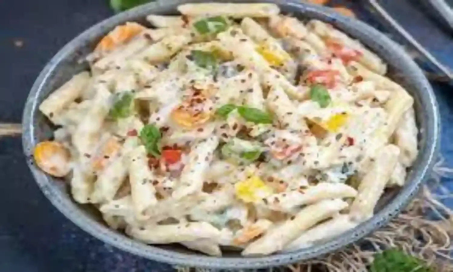 घर पर बनाएं रेस्टोरेंट जैसा लाजवाब व्हाइट सॉस पास्ता, जानिए इसकी आसान रेसिपी