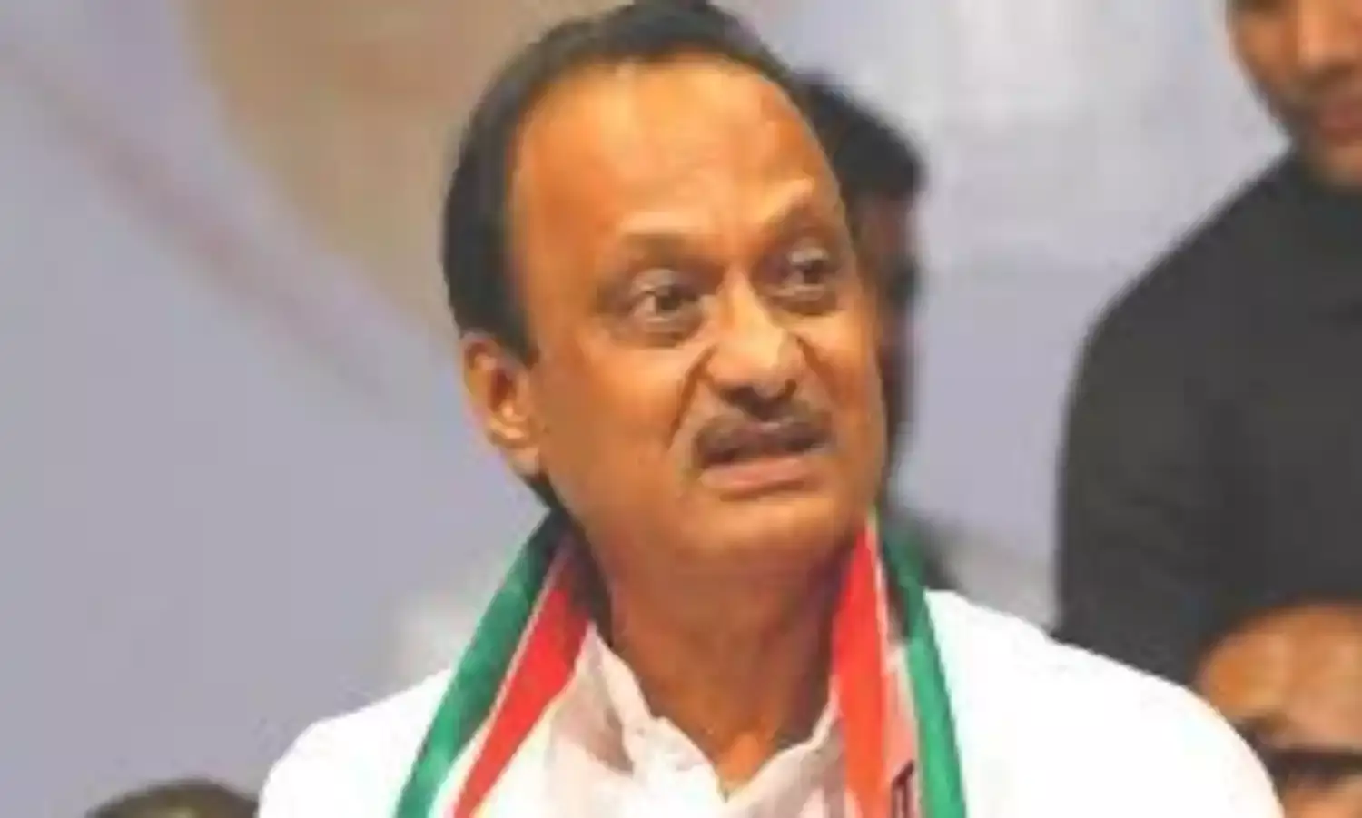 अमित शाह के स्वागत के लिए नहीं पहुंचे अजित पवार