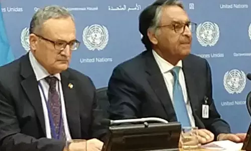 पाकिस्तानी विदेश मंत्री ने भारत के खिलाफ ट्रूडो के आरोपों का ध्यान भटकाने के लिए किया इस्तेमाल पाकिस्तानी विदेश मंत्री ने भारत के खिलाफ ट्रूडो के आरोपों का ध्यान भटकाने के लिए किया इस्तेमाल