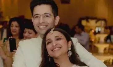 परिणीति को लाने के लिए राघव की बारात में शामिल होने उदयपुर पहुंचे आप सांसद संजय सिंह परिणीति को लाने के लिए राघव की बारात में शामिल होने उदयपुर पहुंचे आप सांसद संजय सिंह