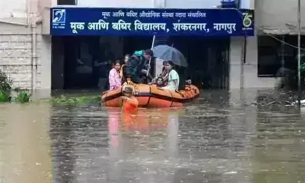 जब पानी में डूबी ऑरेंज सिटी, चार जानें गई - परिजन को 4-4 लाख की मदद, गडकरी और फडणवीस की थी हालात पर पैनी नजर