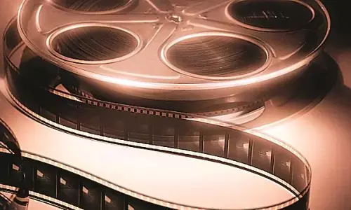 विभाग में 4 करोड़ रुपए मनोरंजन कर बकाया