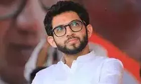 मुख्यमंत्री के खिलाफ चुनाव लड़ जमानत बचाकर दिखाएं आदित्य