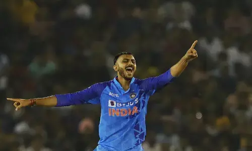 तीसरे वनडे में भी नहीं खेलेंगे अक्षर पटेल, गिल-शार्दुल भी टीम से बाहर : रिपोर्ट तीसरे वनडे में भी नहीं खेलेंगे अक्षर पटेल, गिल-शार्दुल भी टीम से बाहर : रिपोर्ट