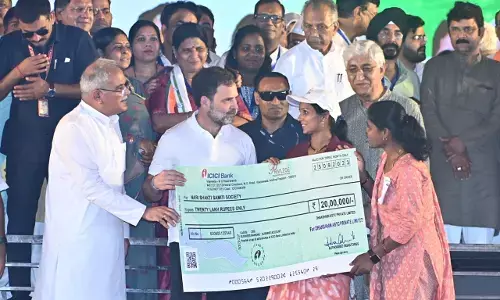 कांग्रेस का रिमोट गरीबों और भाजपा का अडानी के लिए है : राहुल गांधी