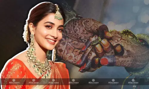 परिणाति चोपड़ा के बाद अब एक्ट्रेस पूजा हेगड़े करने जा रही शादी? क्रिकेटर संग जुड़ रहा एक्ट्रेस का नाम परिणाति चोपड़ा के बाद अब एक्ट्रेस पूजा हेगड़े करने जा रही शादी? क्रिकेटर संग जुड़ रहा एक्ट्रेस का नाम